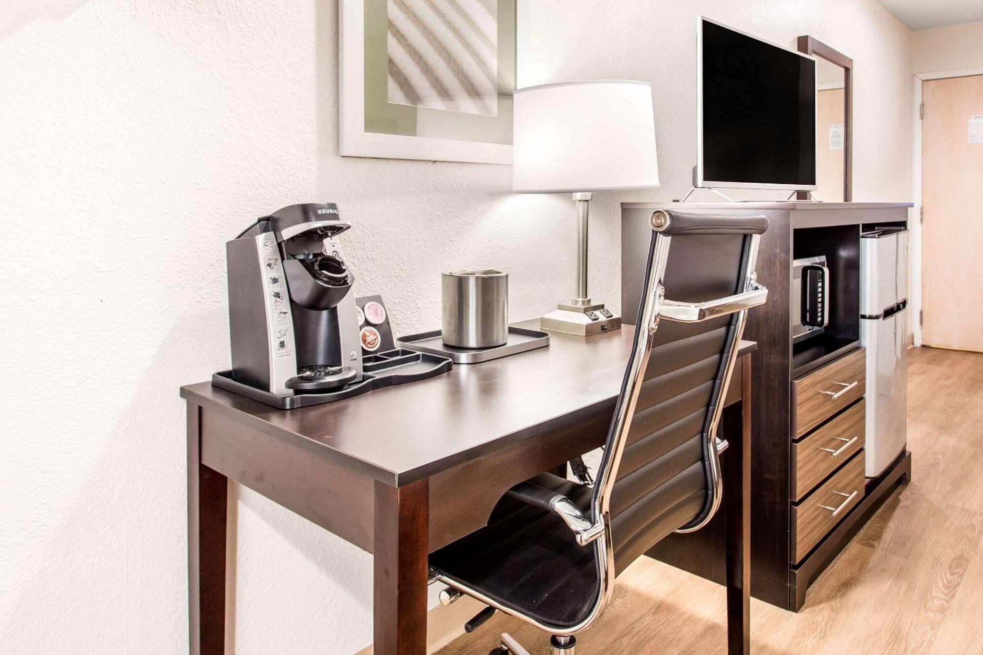 Quality Inn & Suites Myrtle Beach Near Outlets Buitenkant foto