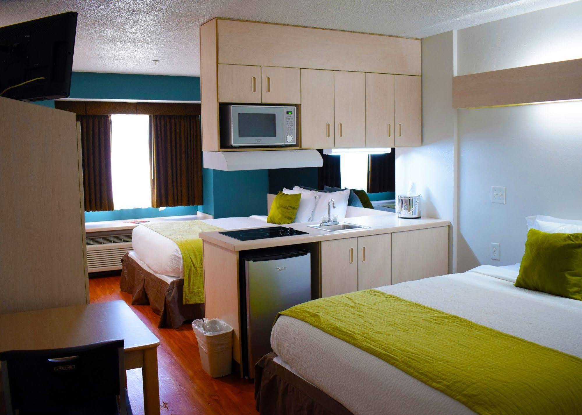 Quality Inn & Suites Myrtle Beach Near Outlets Buitenkant foto