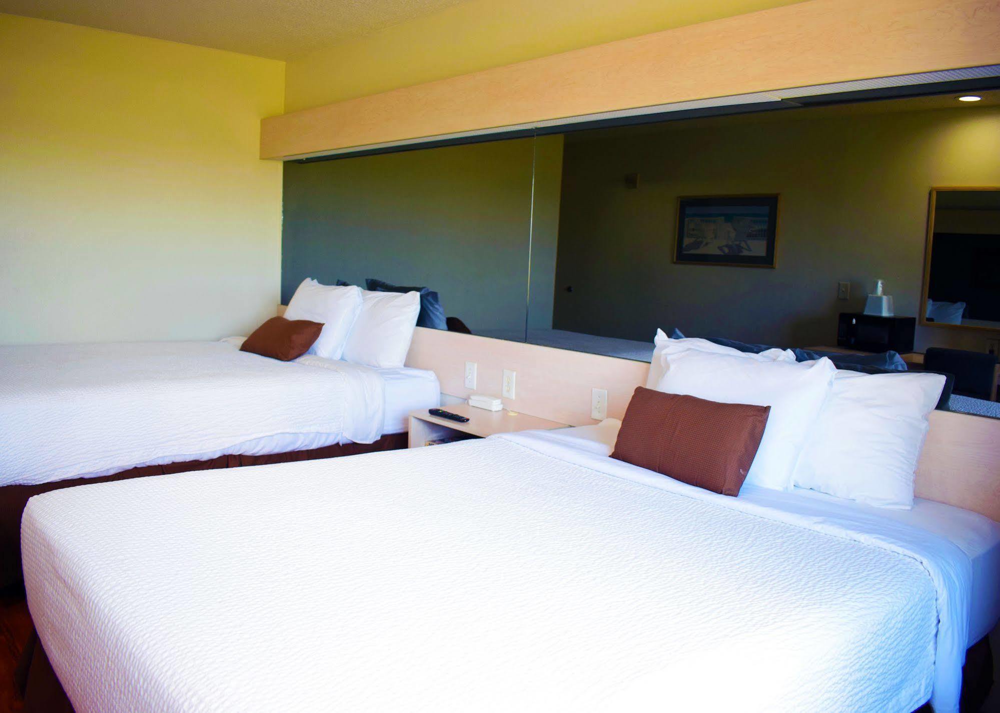 Quality Inn & Suites Myrtle Beach Near Outlets Buitenkant foto